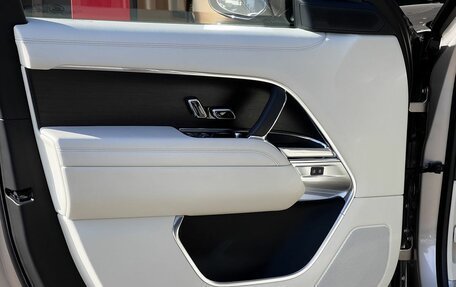 Land Rover Range Rover IV рестайлинг, 2022 год, 18 250 000 рублей, 9 фотография