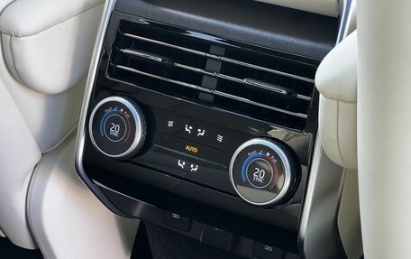 Land Rover Range Rover IV рестайлинг, 2022 год, 18 250 000 рублей, 31 фотография