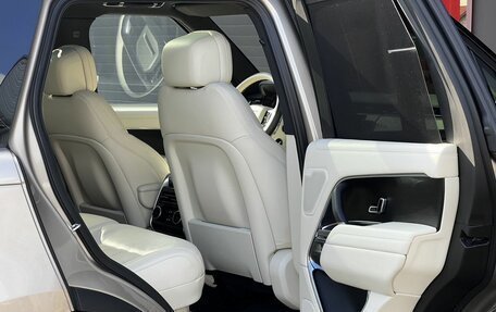 Land Rover Range Rover IV рестайлинг, 2022 год, 18 250 000 рублей, 28 фотография