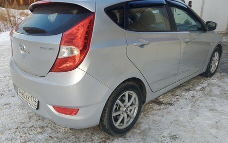 Hyundai Solaris II рестайлинг, 2011 год, 740 000 рублей, 7 фотография