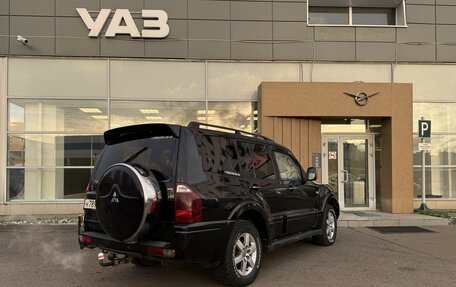 Mitsubishi Pajero III рестайлинг, 2005 год, 810 000 рублей, 3 фотография