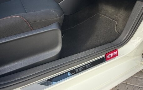 Volkswagen Polo VI (EU Market), 2017 год, 1 320 000 рублей, 24 фотография