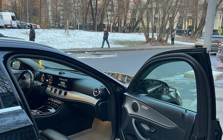Mercedes-Benz E-Класс, 2018 год, 3 000 000 рублей, 12 фотография