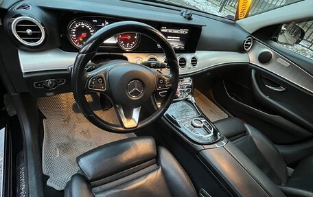 Mercedes-Benz E-Класс, 2018 год, 3 000 000 рублей, 14 фотография