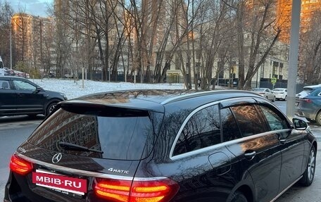 Mercedes-Benz E-Класс, 2018 год, 3 000 000 рублей, 4 фотография