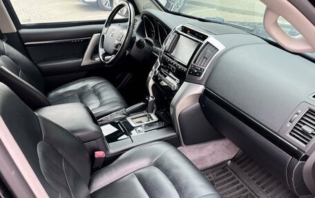 Toyota Land Cruiser 200, 2015 год, 7 800 000 рублей, 11 фотография