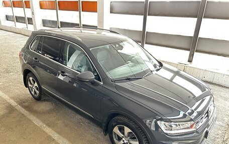 Volkswagen Tiguan II, 2017 год, 1 970 000 рублей, 10 фотография