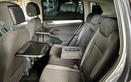 Volkswagen Tiguan II, 2017 год, 1 970 000 рублей, 20 фотография