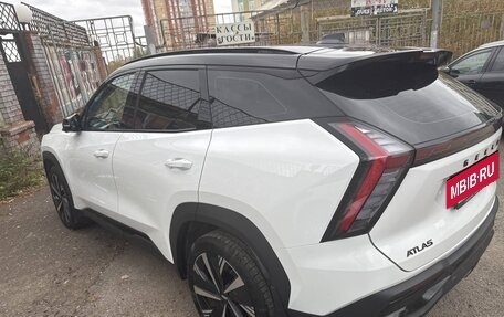 Geely Atlas, 2024 год, 3 200 000 рублей, 4 фотография