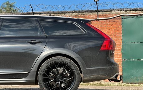 Volvo V90 Cross Country I рестайлинг, 2019 год, 3 500 000 рублей, 4 фотография