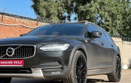Volvo V90 Cross Country I рестайлинг, 2019 год, 3 500 000 рублей, 2 фотография