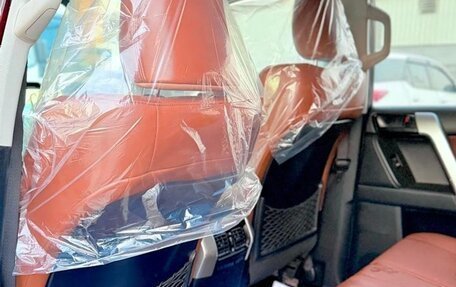 Toyota Land Cruiser Prado 150 рестайлинг 2, 2022 год, 4 070 000 рублей, 13 фотография