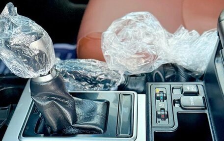 Toyota Land Cruiser Prado 150 рестайлинг 2, 2022 год, 4 070 000 рублей, 20 фотография