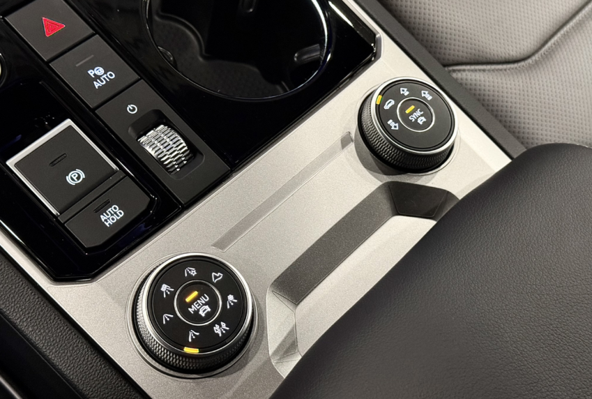 Volkswagen Touareg III, 2022 год, 5 450 000 рублей, 110 фотография