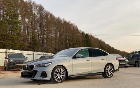 BMW 5 серия, 2024 год, 9 000 000 рублей, 7 фотография
