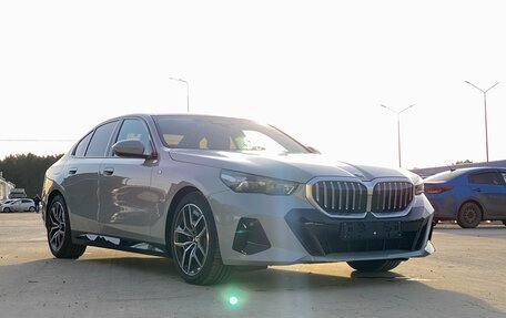 BMW 5 серия, 2024 год, 9 000 000 рублей, 16 фотография