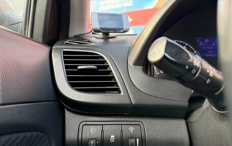 Hyundai Solaris II рестайлинг, 2011 год, 700 000 рублей, 13 фотография