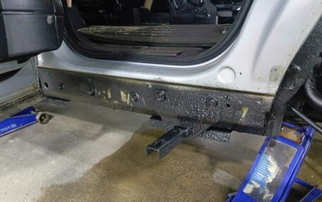 Land Rover Discovery III, 2006 год, 1 200 000 рублей, 17 фотография