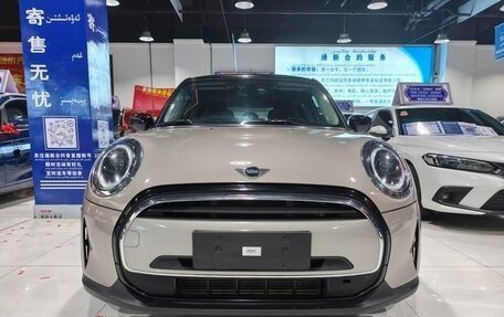 MINI Hatch, 2022 год, 2 600 000 рублей, 2 фотография