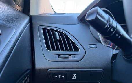 Hyundai ix35 I рестайлинг, 2012 год, 1 279 000 рублей, 15 фотография