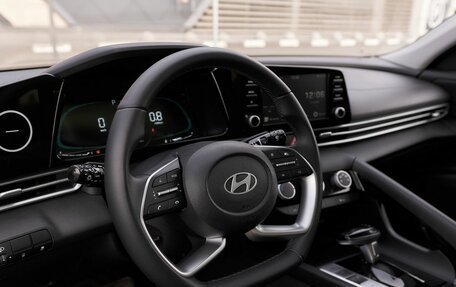 Hyundai Elantra, 2023 год, 2 238 000 рублей, 5 фотография