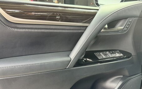 Lexus LX III, 2018 год, 8 000 000 рублей, 6 фотография