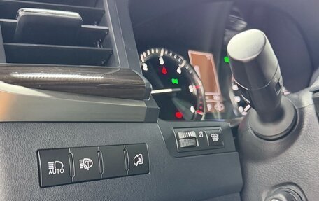 Lexus LX III, 2018 год, 8 000 000 рублей, 29 фотография