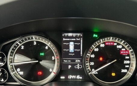 Lexus LX III, 2018 год, 8 000 000 рублей, 28 фотография