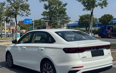 Geely Emgrand, 2025 год, 1 650 000 рублей, 7 фотография