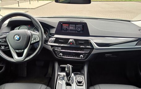 BMW 5 серия, 2020 год, 3 590 000 рублей, 4 фотография