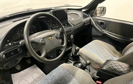 Chevrolet Niva I рестайлинг, 2005 год, 299 000 рублей, 3 фотография