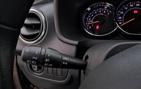 Renault Logan II, 2020 год, 1 050 000 рублей, 10 фотография