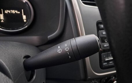 Renault Logan II, 2020 год, 1 050 000 рублей, 11 фотография