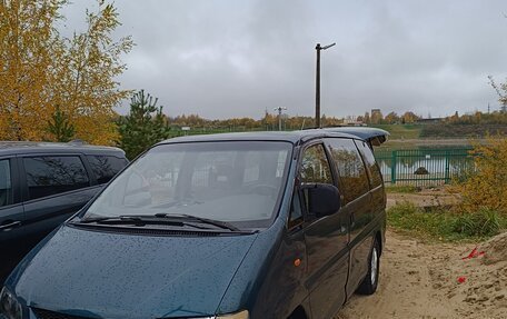 Mitsubishi Space Gear I рестайлинг, 1997 год, 400 000 рублей, 3 фотография