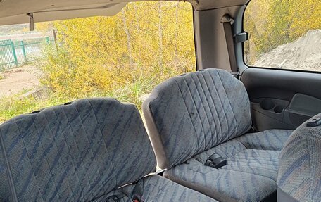 Mitsubishi Space Gear I рестайлинг, 1997 год, 400 000 рублей, 7 фотография