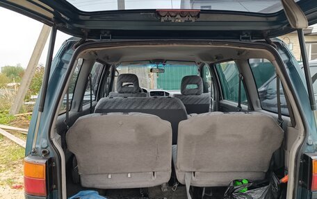 Mitsubishi Space Gear I рестайлинг, 1997 год, 400 000 рублей, 11 фотография