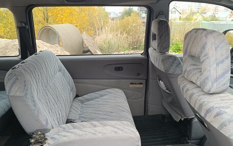 Mitsubishi Space Gear I рестайлинг, 1997 год, 400 000 рублей, 8 фотография