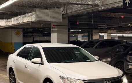 Toyota Camry, 2015 год, 1 950 000 рублей, 1 фотография