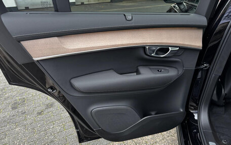 Volvo XC90 II рестайлинг, 2025 год, 12 300 000 рублей, 24 фотография