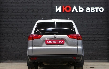 Mitsubishi Pajero Sport II рестайлинг, 2012 год, 1 720 000 рублей, 7 фотография