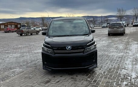 Toyota Voxy III, 2015 год, 1 430 000 рублей, 3 фотография