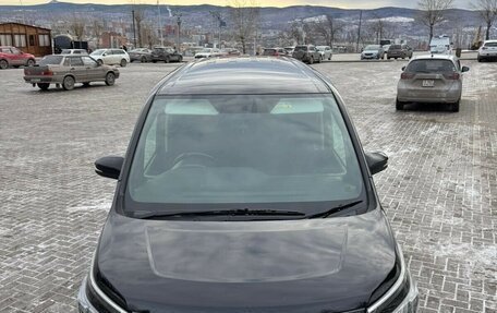 Toyota Voxy III, 2015 год, 1 430 000 рублей, 11 фотография