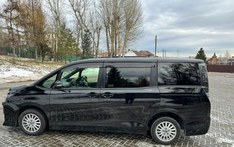 Toyota Voxy III, 2015 год, 1 430 000 рублей, 10 фотография