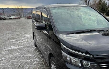 Toyota Voxy III, 2015 год, 1 430 000 рублей, 9 фотография