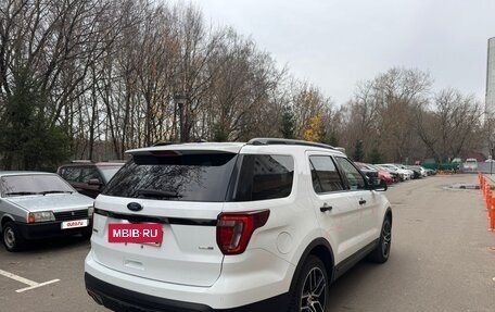 Ford Explorer VI, 2015 год, 2 299 000 рублей, 2 фотография