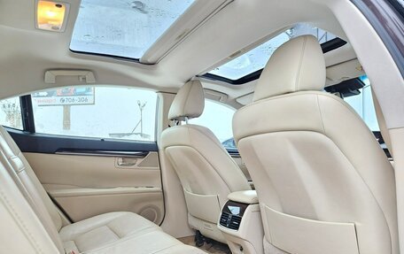 Lexus ES VII, 2013 год, 1 990 000 рублей, 12 фотография