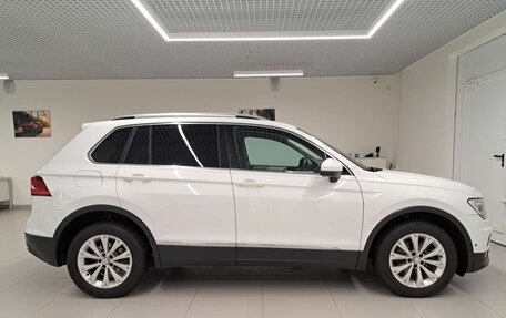 Volkswagen Tiguan II, 2018 год, 2 264 000 рублей, 8 фотография