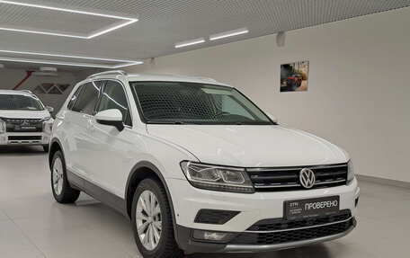 Volkswagen Tiguan II, 2018 год, 2 264 000 рублей, 7 фотография