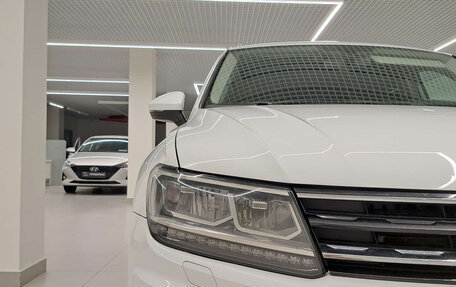 Volkswagen Tiguan II, 2018 год, 2 264 000 рублей, 21 фотография