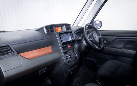 Toyota Roomy I, 2018 год, 1 199 000 рублей, 18 фотография